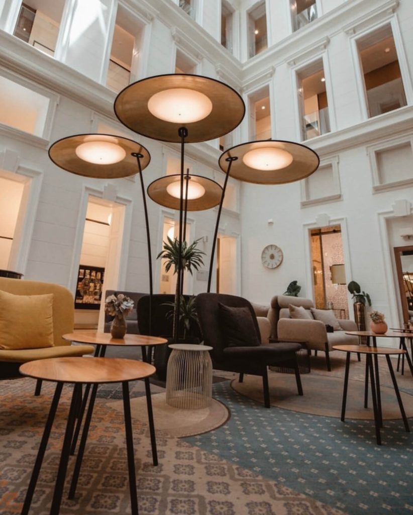 Hotel em Budapeste: Hotel Moments Lobby