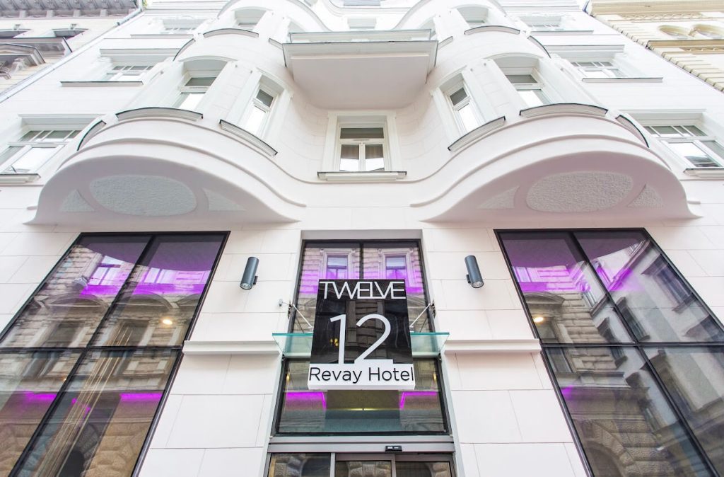 Hotéis 3 estrelas para se hospedar em Budapeste: 12 Revay fachada
