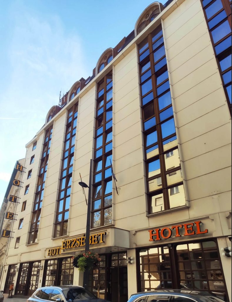 Hotéis 3 estrelas para se hospedar em Budapeste: Erzsébet fachada