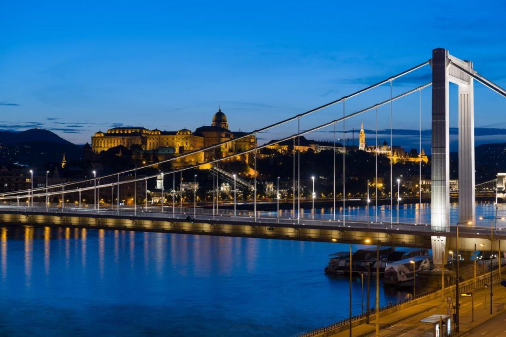 Hotéis em Budapeste: Vista para Danúbio